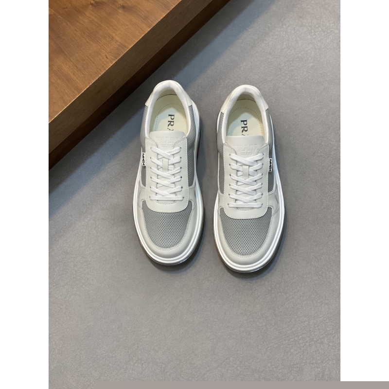Pra*a casual shoes